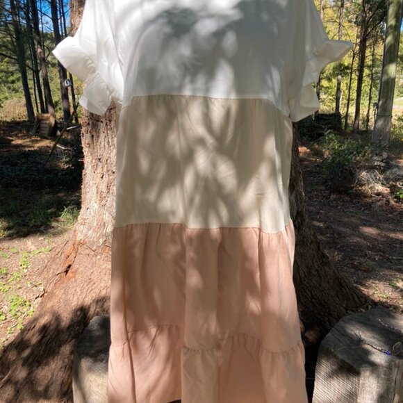 Flowy Dress - Picture 1 of 3